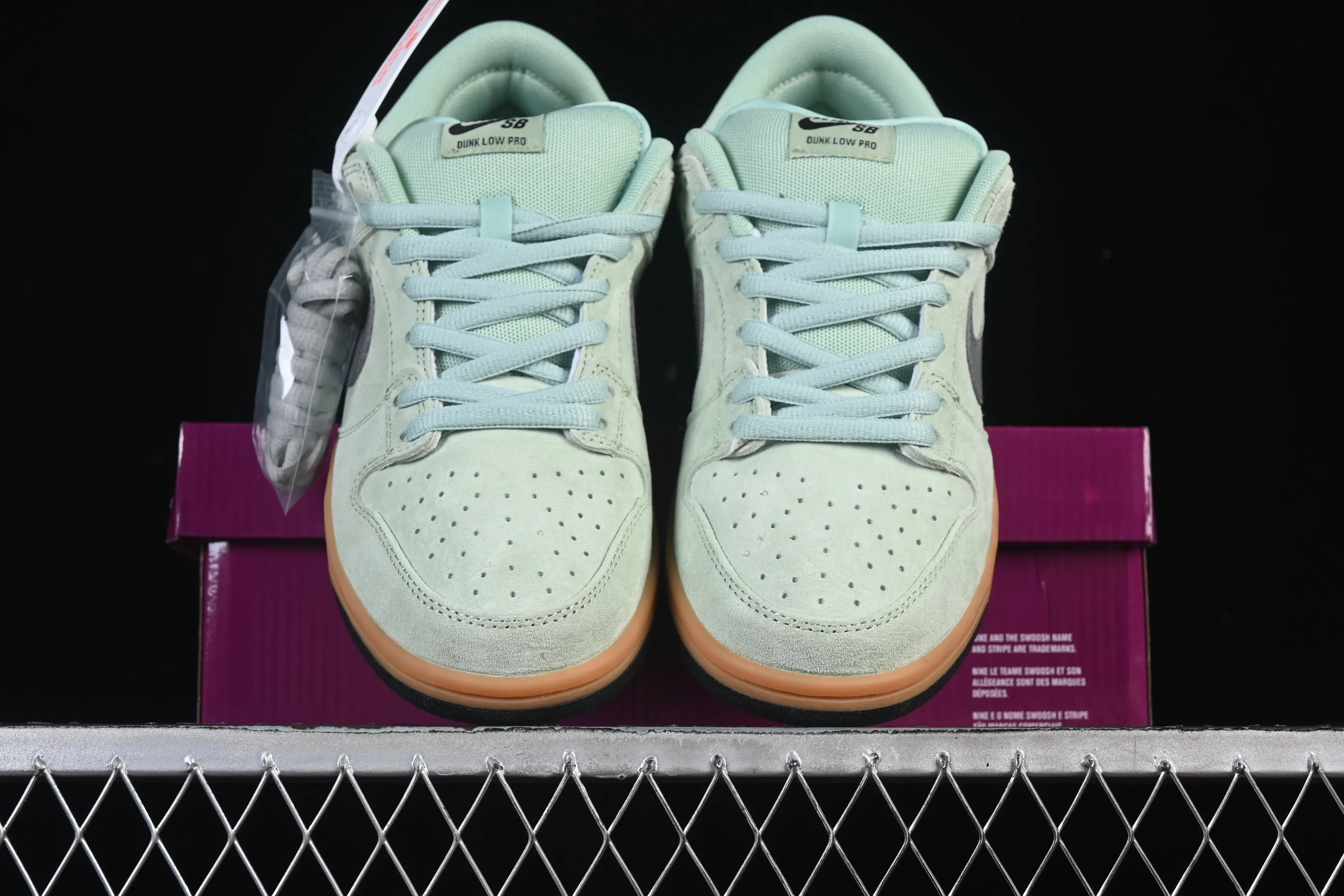 All categories Nk SB Dunk series Nk SB Dunk Low low-top sneakers Nike SB Dunk Low "Verdugo Mountain" mint green SB low-top casual sneakers HQ1626-300